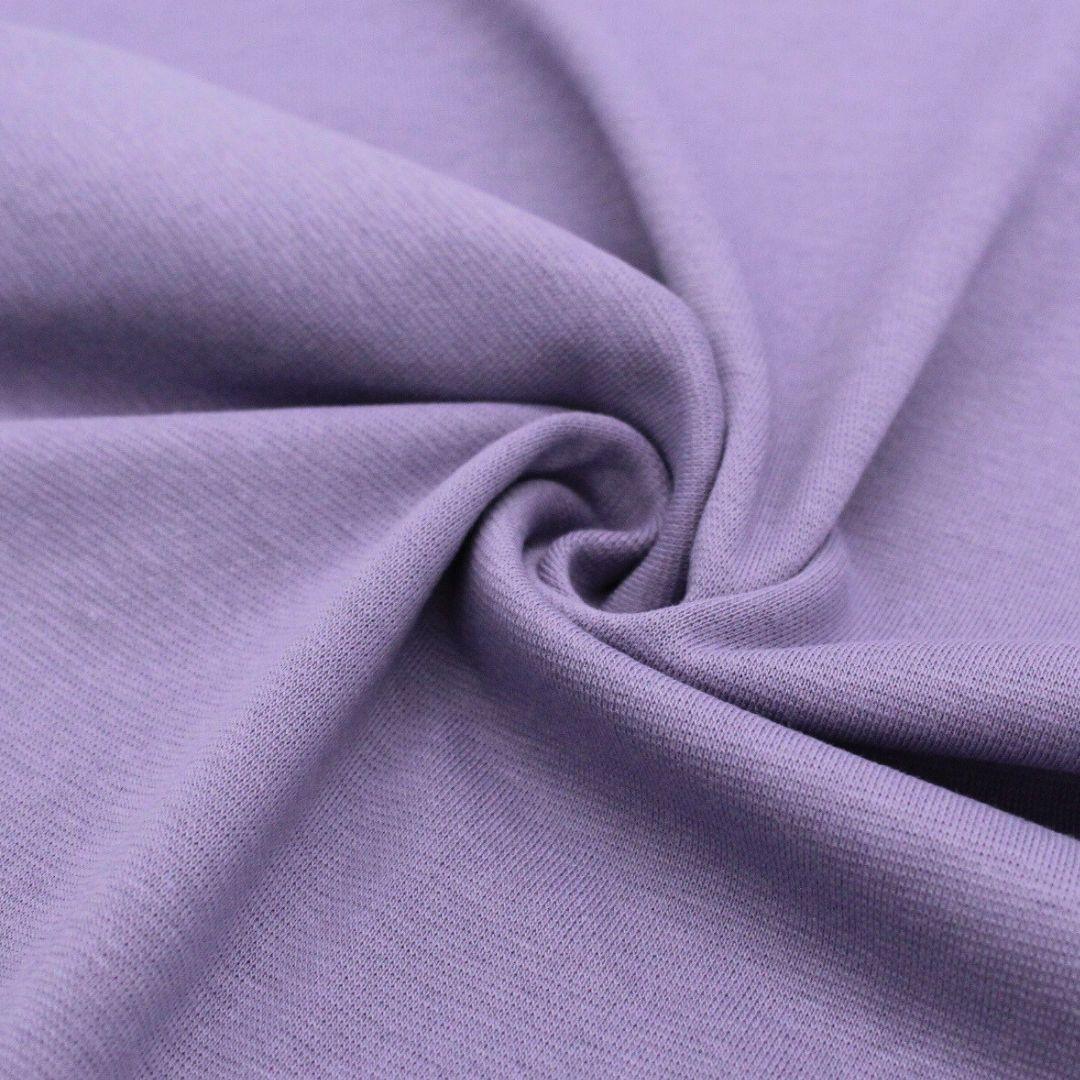 Weicher und elastischer Bündchenstoff in Lavendel