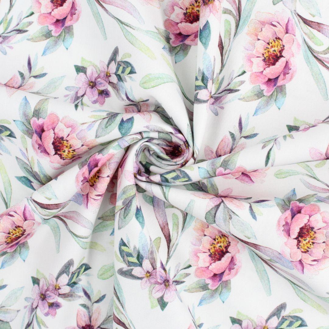 Struktur des Baumwollstoffs mit zartem Aquarell-Blumendesign in Pastelltönen – 150 cm breit, weich und leicht zu verarbeiten