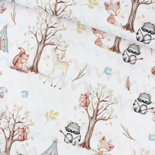 Baumwollstoff Waldfreunde Boho Meterware mit handgezeichneten Waldtieren wie Fuchs, Waschbär, Reh, Eichhörnchen und Eule auf weißem Hintergrund