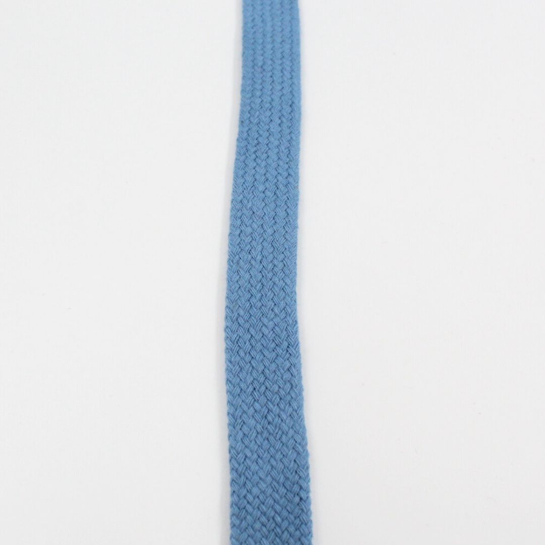 Nahaufnahme Flachkordel Jeansblau 15 mm breit