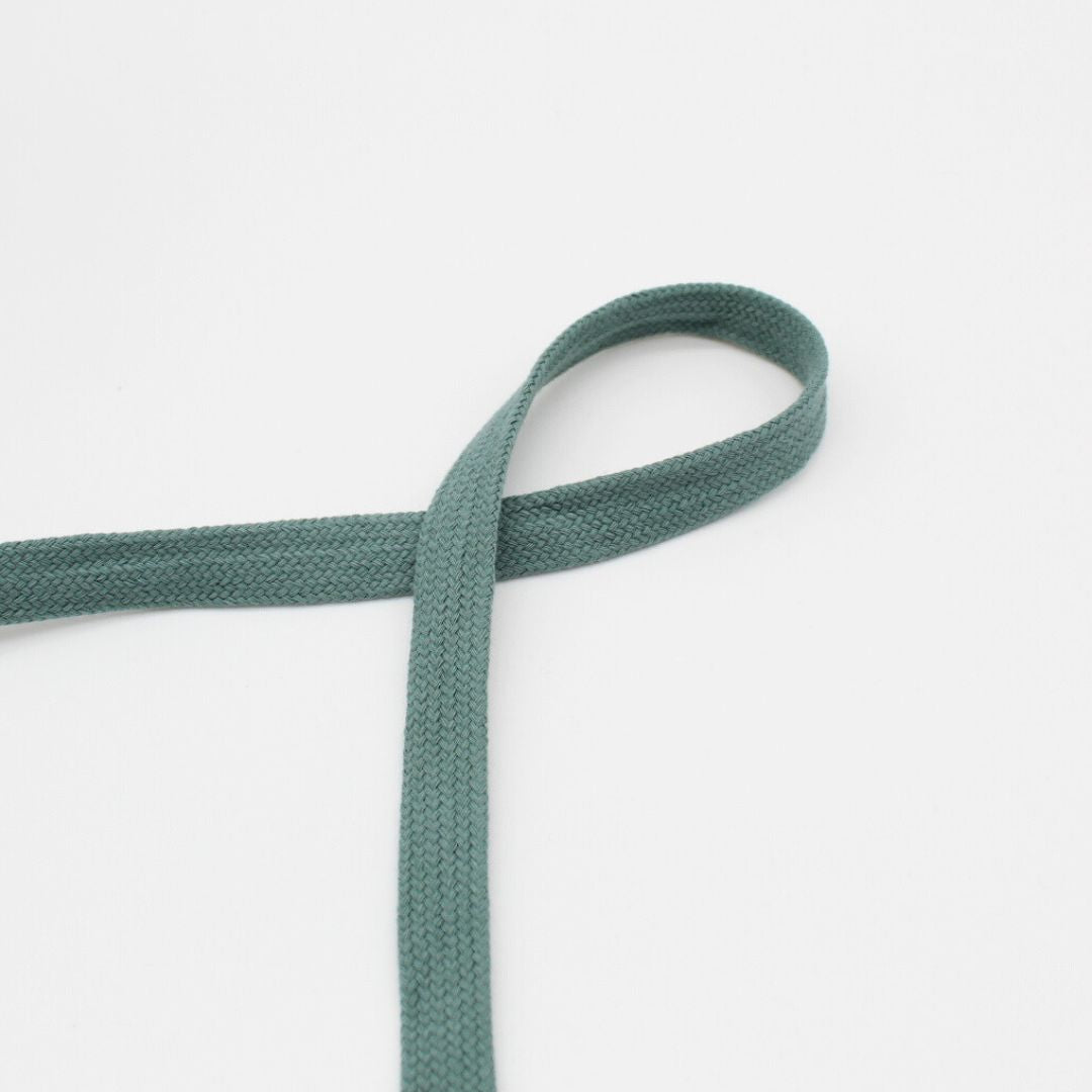 Flachkordel aus Baumwolle in Dunkles Staubmint