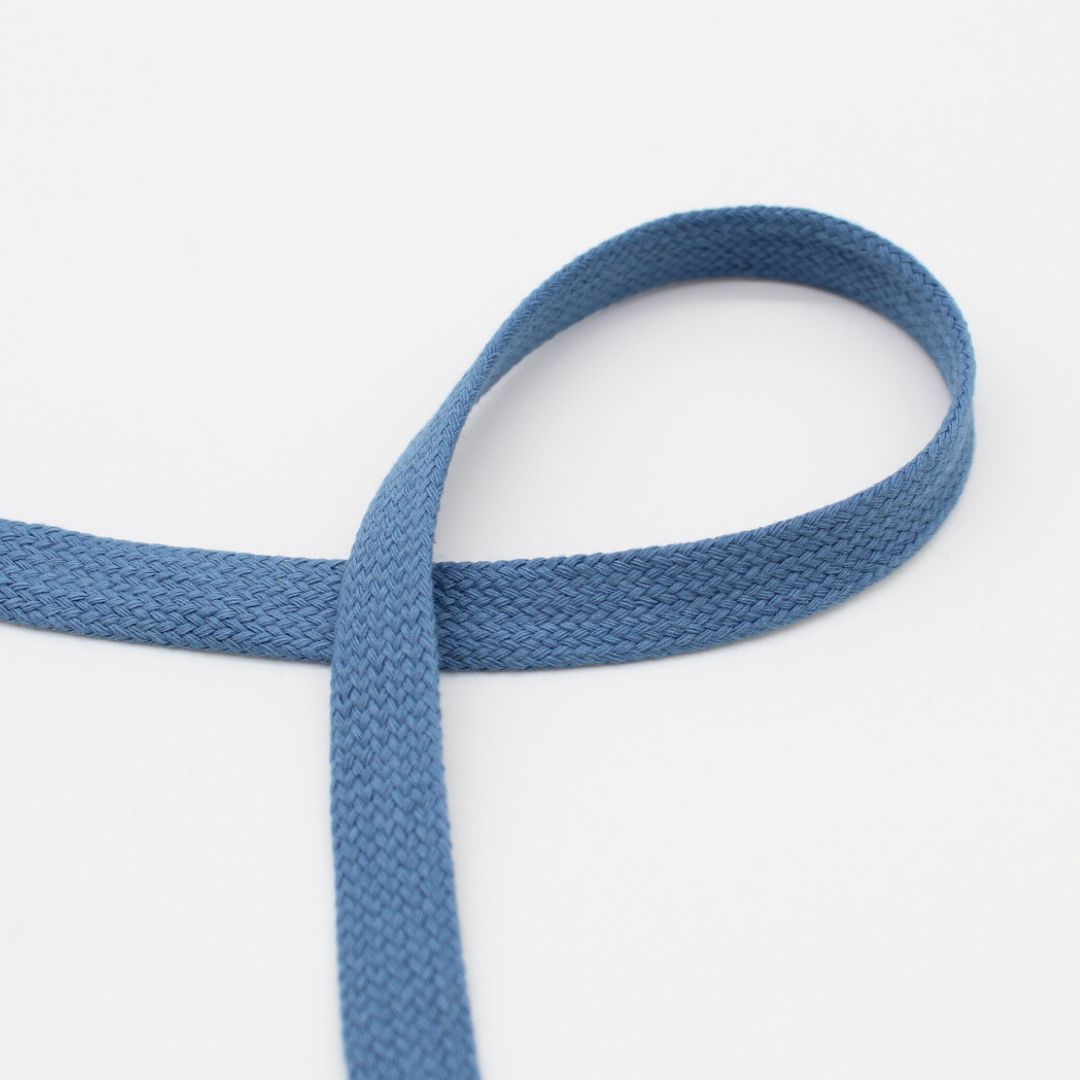 Flachkordel aus Baumwolle 15 mm in Jeansblau