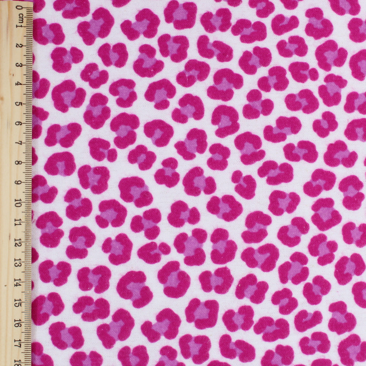 Leopardenmuster in Pink auf beidseitig angerautem Flanell – modischer Baumwollstoff