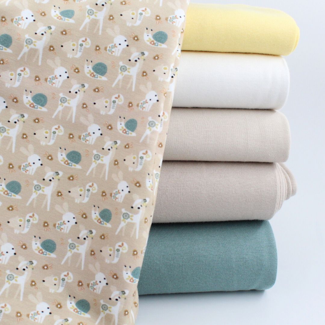 Baumwolljersey mit niedlichen Waldtieren – Stoff für Babybekleidung Kombination mit Bündchenstoffen