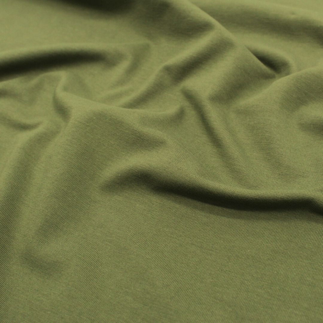 Weicher Jersey Stoff in Essiggurkengrün Nahaufnahme