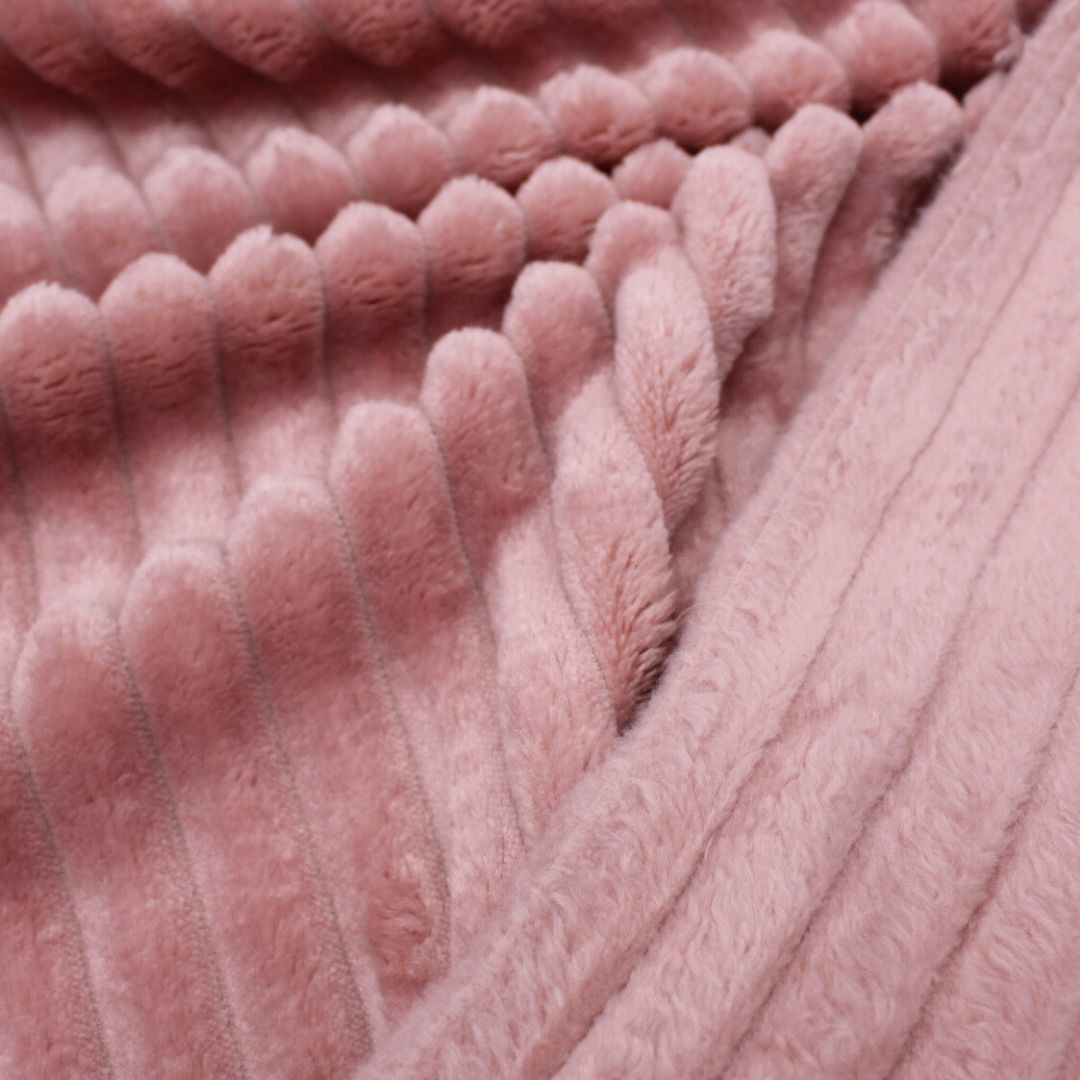 Kuscheliger Gerippter Fleecestoff in Nude Rosa: Der Perfekte Stoff für Gemütliche Nähprojekte mit Rückseite