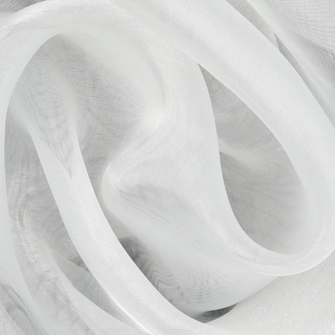 Eleganter Organza Stoff in Weiß für Accessoires und Dekoration