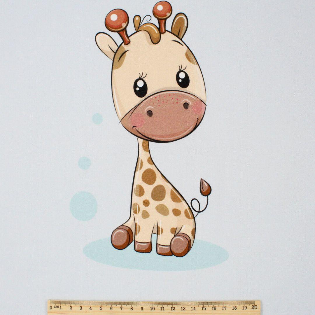 Baumwollstoff Giraffe 38x38 cm: Baumwollpanel mit Giraffe-Motiv auf blauem Hintergrund, perfekt für DIY-Projekte wie Kissenbezüge oder Decken.