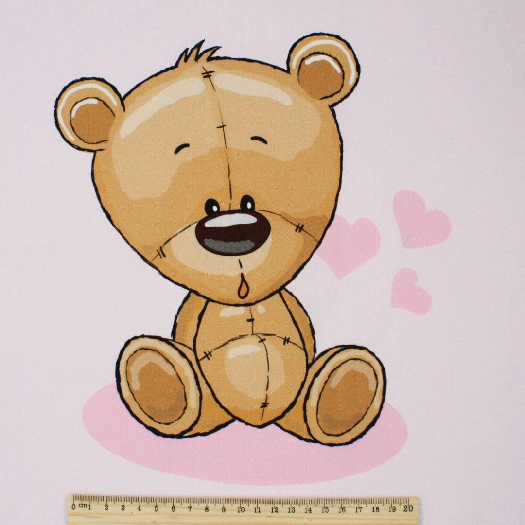 Baumwollpanel mit niedlichen Bären-Motiv auf Rosa Hintergrund zusammen mit Lineal