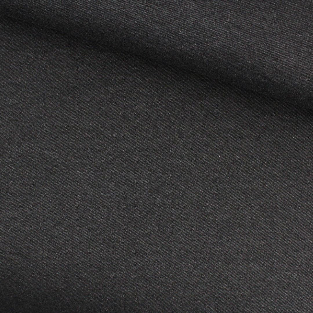 Nahaufnahme des Punta Twill Stoffes mit sichtbarer Twill-Struktur und weichem Griff