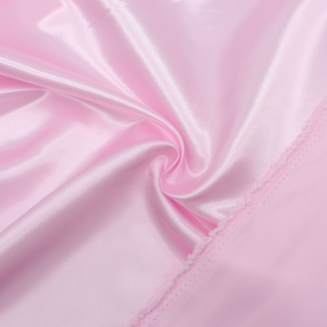Rückseite des Satin-Stoffs mit matter Textur, zeigt die hochwertige Verarbeitung und Vielseitigkeit des Materials.