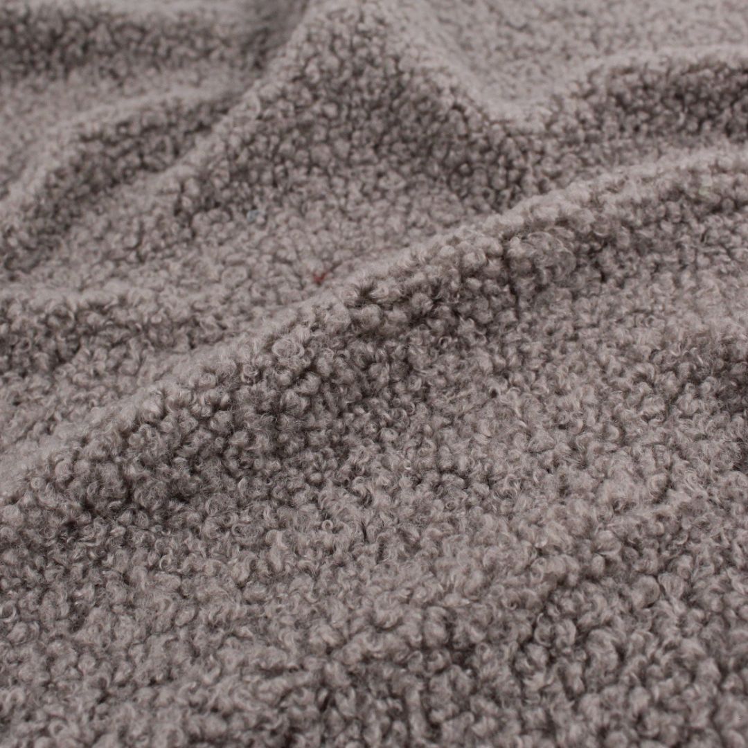 Strick Boucle in Taupe | Nahaufnahme