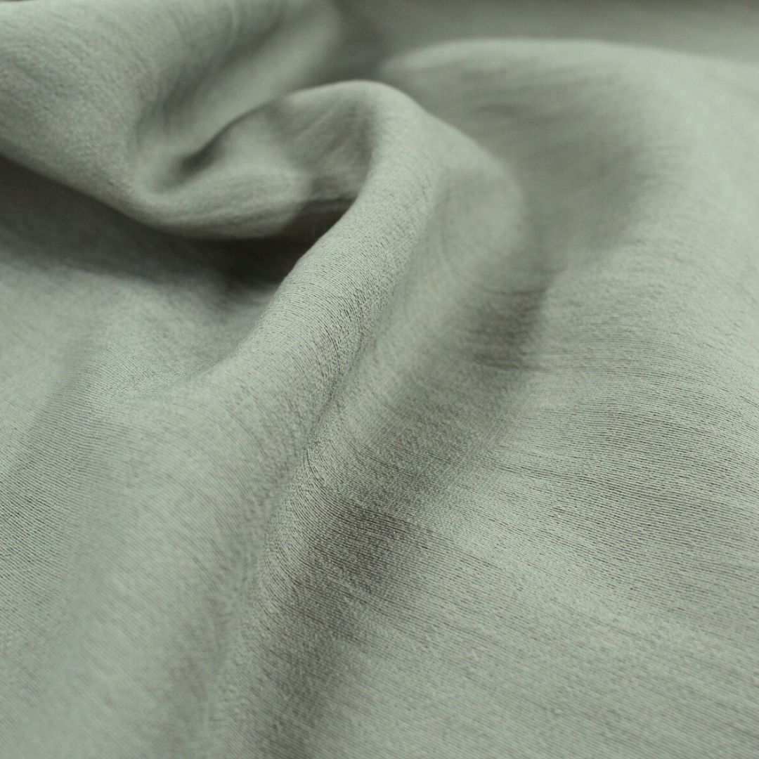 Viskose-Nylon Olivgrün | Leicht und Elegant Nahaufnahme