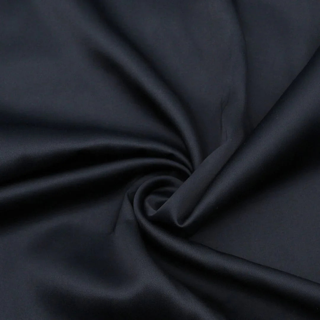 Viskose Satin – Luxuriöser Stoff in Nachtblau für Kleider, Blusen