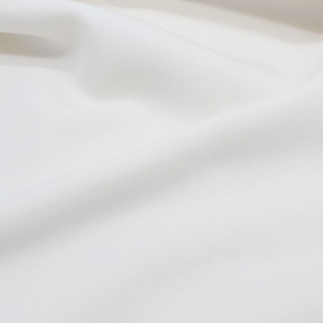 Wintersweat Heavy Jogging in Ecru ist perfekt für kuschelige Kleidungsstücke in der kalten Jahreszeit und eignet sich hervorragend für Bekleidung und Loungewear!