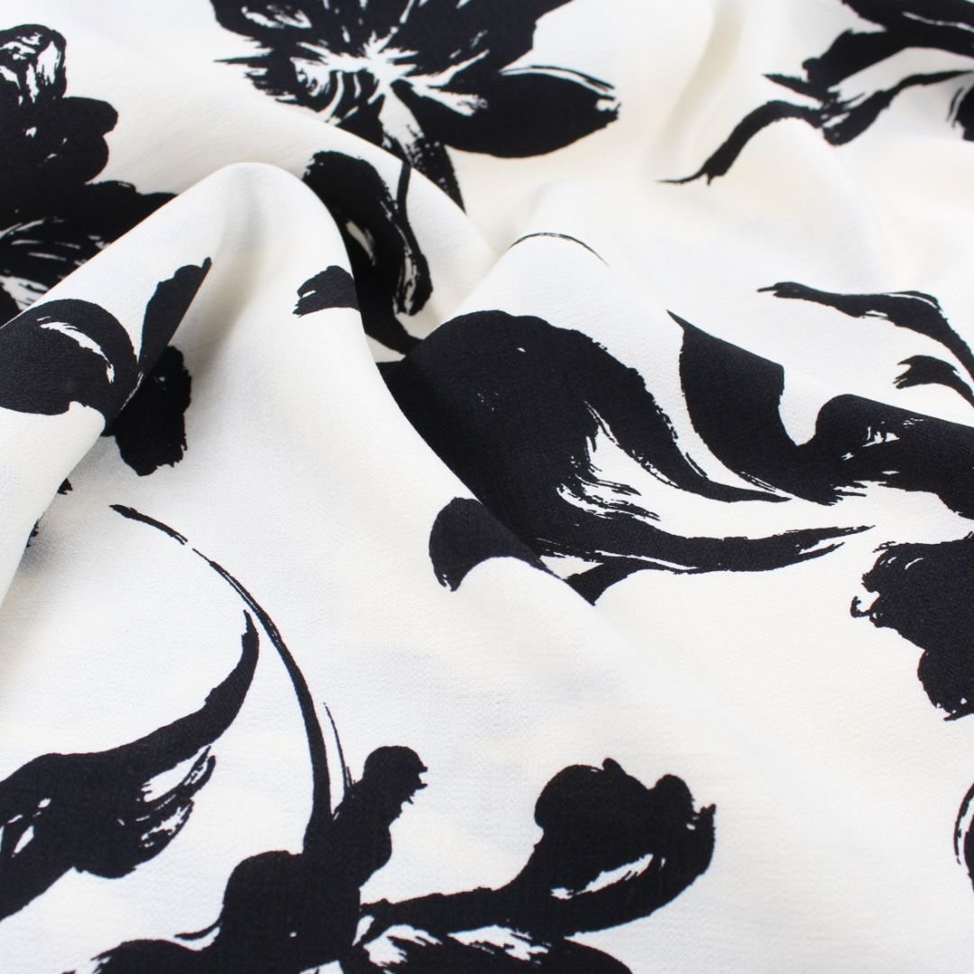 Viskose Nylon Schwarze Blumen | Ecru - Stofftime