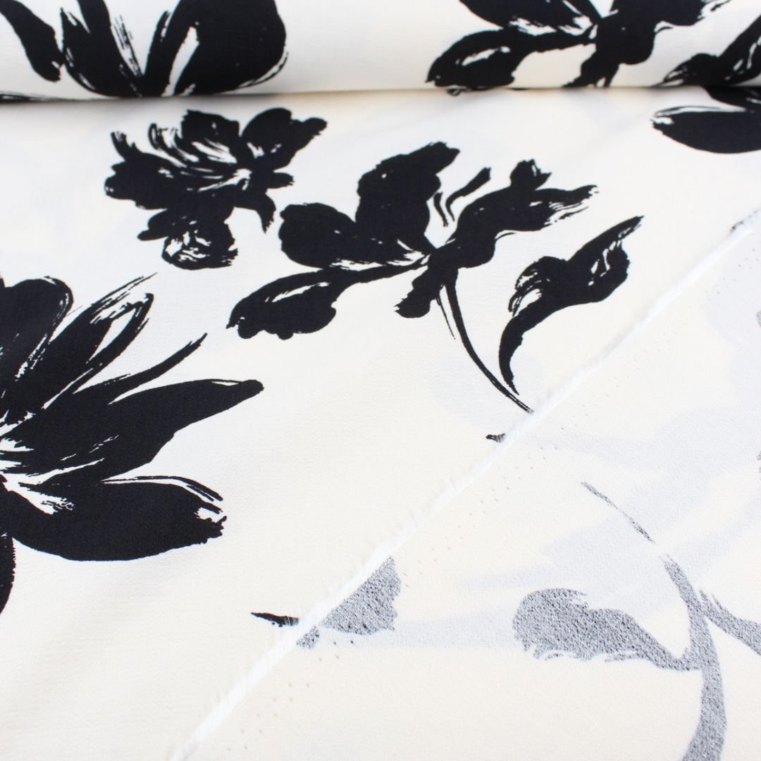 Viskose Nylon Schwarze Blumen | Ecru - Stofftime