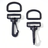 Karabinerhaken-Set von Prym mit 2 Haken, 30 mm Breite, ideal für vielseitige Befestigungen in Taschen, Rucksäcken und DIY-Projekten.