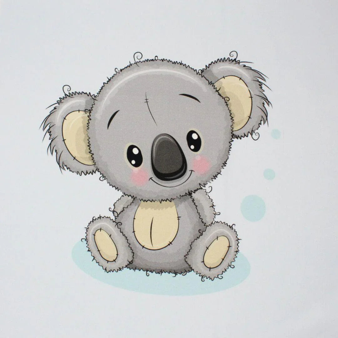 Baumwollpanel Koala Blau: Detailaufnahme des Baumwollpanels mit Koala-Motiv auf blauem Hintergrund, ideal für Nähprojekte.