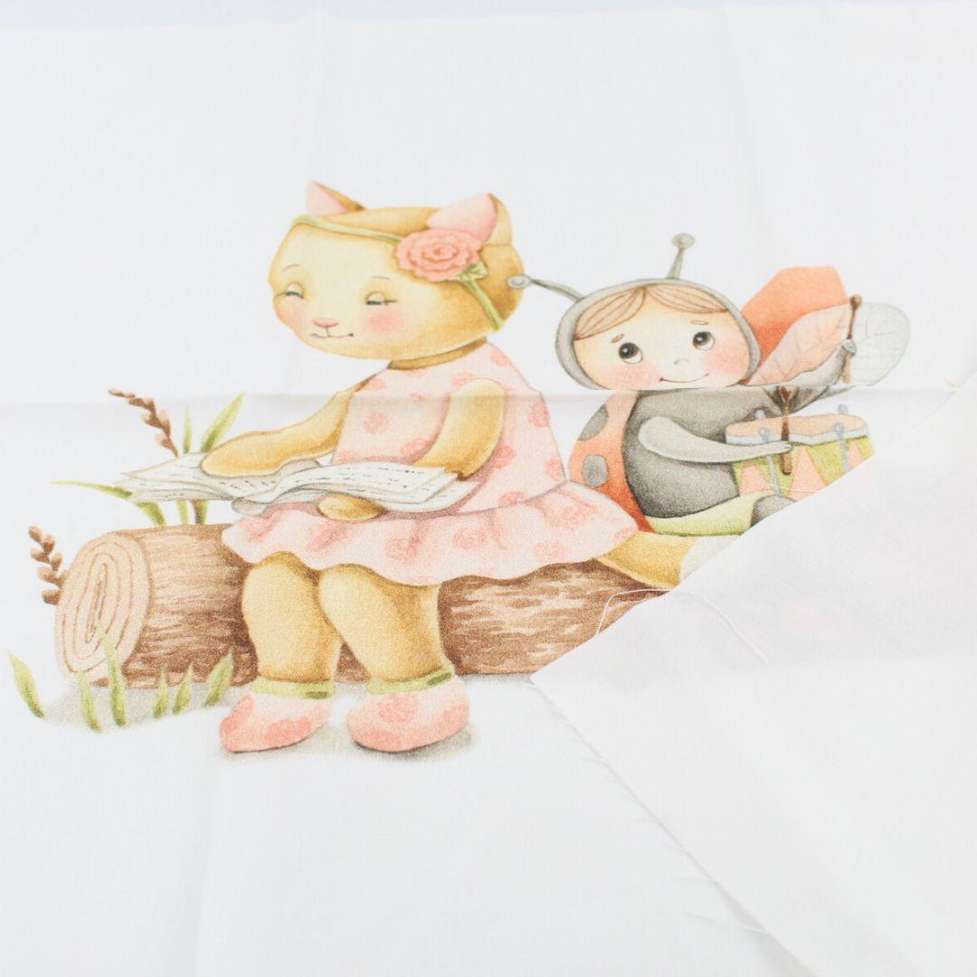 Baumwollpanel mit Katze und Marienkäfer-Motiv. Rückseite