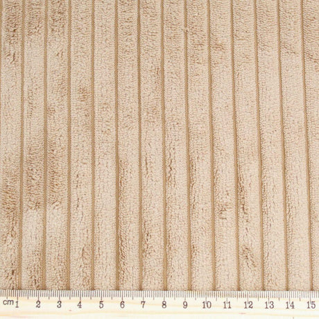 Strukturdetail: 10 mm breite Cord-Rippen im Veloursstoff | Kamelbraun