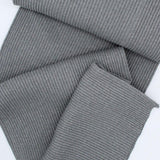 Weicher Bündchenstoff in Grau Meliert – Schlauchware mit breiten Rippen für Mützen, Säume und mehr.