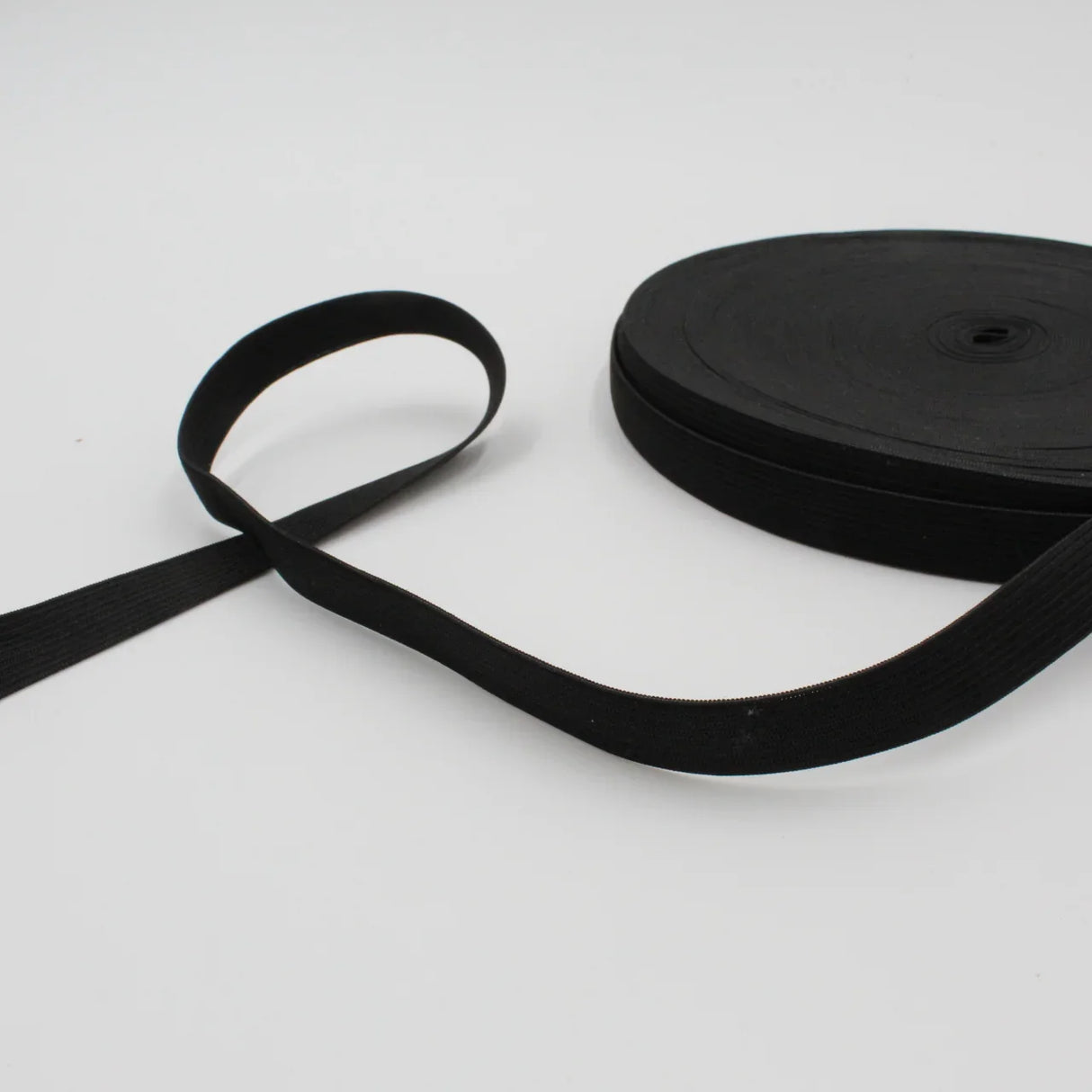 Gummiband 15 mm in schwarz