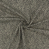 Weicher und flexibler Baumwolljersey mit modernem Leopardenprint auf beigem Hintergrund – vielseitig einsetzbar für Kleidung und Accessoires.