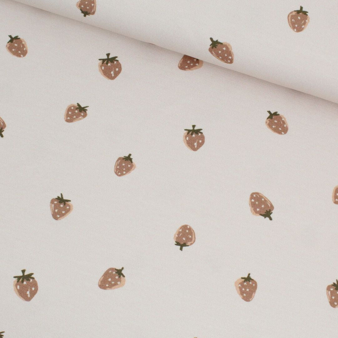 Erdbeer-Jersey zusammengerollt – Meterware mit sommerlichem Design
