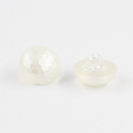 Facettierter Knopf in Perlenoptik – Kunststoffknopf mit Öse, 12,5 mm oder 15 mm, weiß