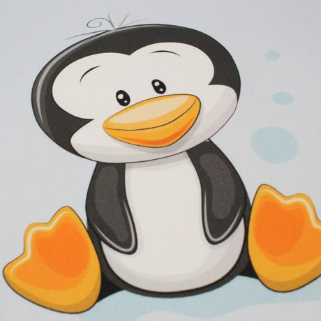 Kinderstoff mit Pinguin Motiv: Liebevoll gestalteter Baumwollstoff für kreative DIY-Projekte.