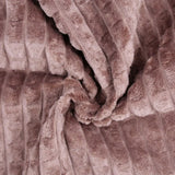 Stoffdetail: Weiche Cord-Optik des braunen Velour Polsterstoffs