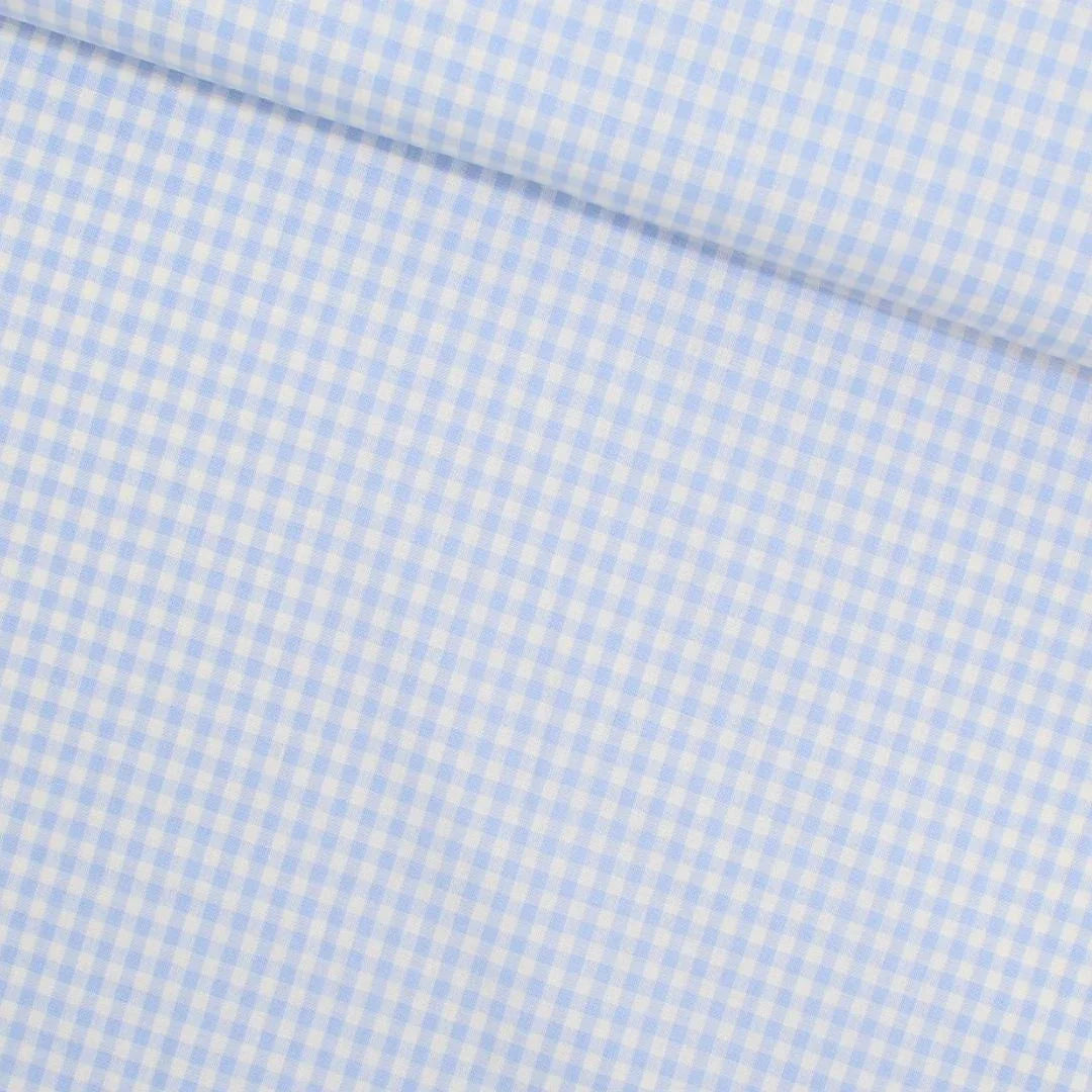 Baumwoll Popeline mit klassischem Karomuster in Hellblau und Weiß, ideal für fröhliche Nähprojekte.