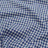 Detailaufnahme des klassischen Karomusters auf hochwertiger Baumwoll Popeline, Mustergröße von 5 mm.