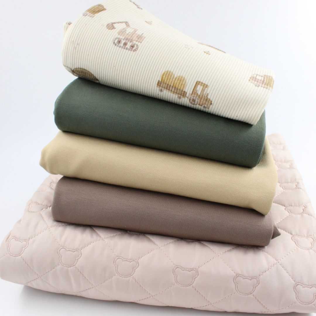 Beiger Rippenjersey Stoff weich anschmiegsam für Shirts und Leggings
