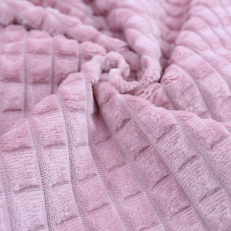 Velourstoff in Rosa mit samtiger Oberfläche