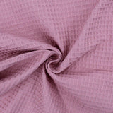 Weicher, natürlicher Waffelstoff in Rosa – perfekt für Handtücher, Babydecken und Bademäntel.