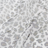 Weicher Tüll Leopardenmuster in Beige und Grau, ideal für Kleider und Kostüme.