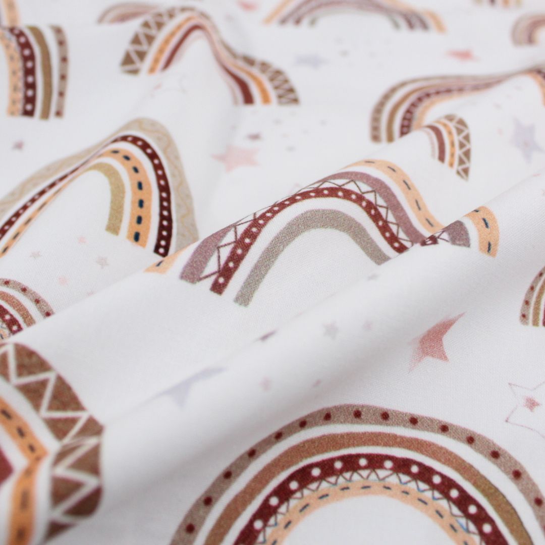 Baumwollstoff Regenbogen und Sterne | Braun - Stofftime