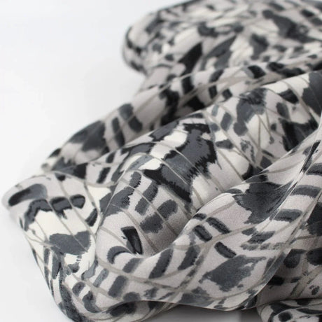 Satin Viskose Federn | Grau - Stofftime